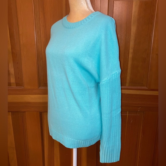 Mint Blue Neck Knit Sweater. - Picture 5 of 16